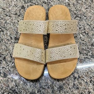 Vionic gold slip on sandals